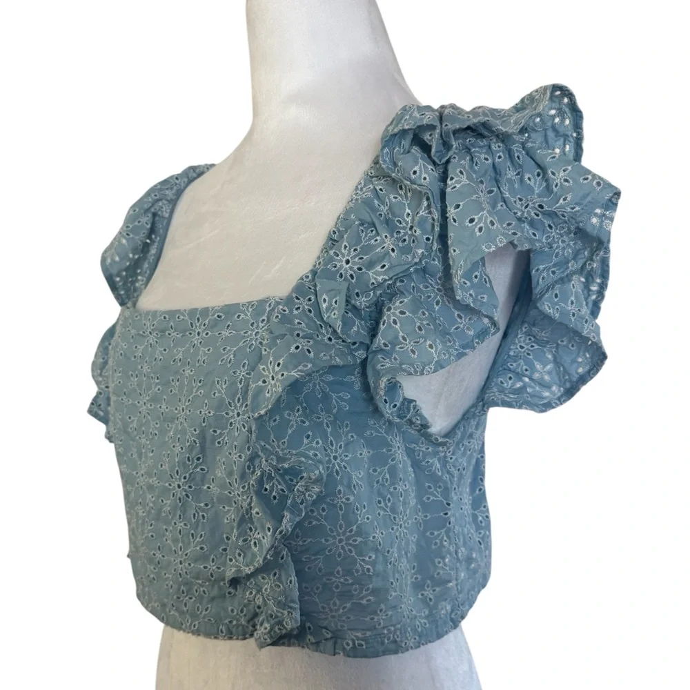 BCBGeneration Blue Eyelet Ruffle Crop Top Cottagecore Large - Picture 6 of 9